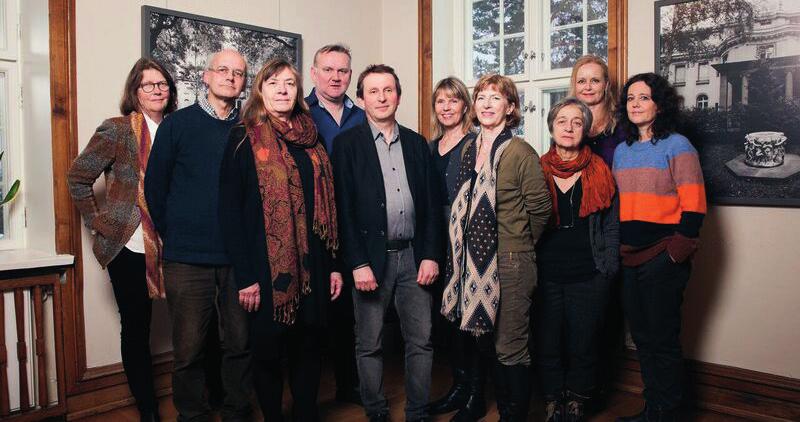 HL-senterets styre Fra venstre: Guri Hjeltnes, Arne Johan Vetlesen, Bente Sandvig, John Arne Moen, Rolf Golombek, Inger Furseth, Ida Børresen, Chava Savosnick, Inga Bostad, Cora Alexa Døving.