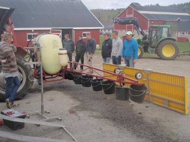 Funksjonstest av åkersprøyte Testing hvert femte år Funksjonstesting av traktormonterte åker- og tåkesprøyter er obligatorisk, og det er krav om at spredeutstyret må testes minst hvert femte år.