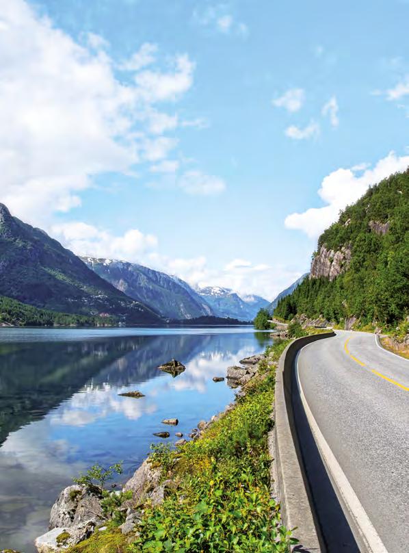 SOMMER OG TID FOR ENKEL OG GOD MAT! Vi vet at sommermånedene er hektiske for mange i vår bransje.