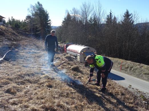 Figur 9: Forsøk på brenning ved Gamlegutua 10.04.2017 (Foto: Anne-Sofie B.