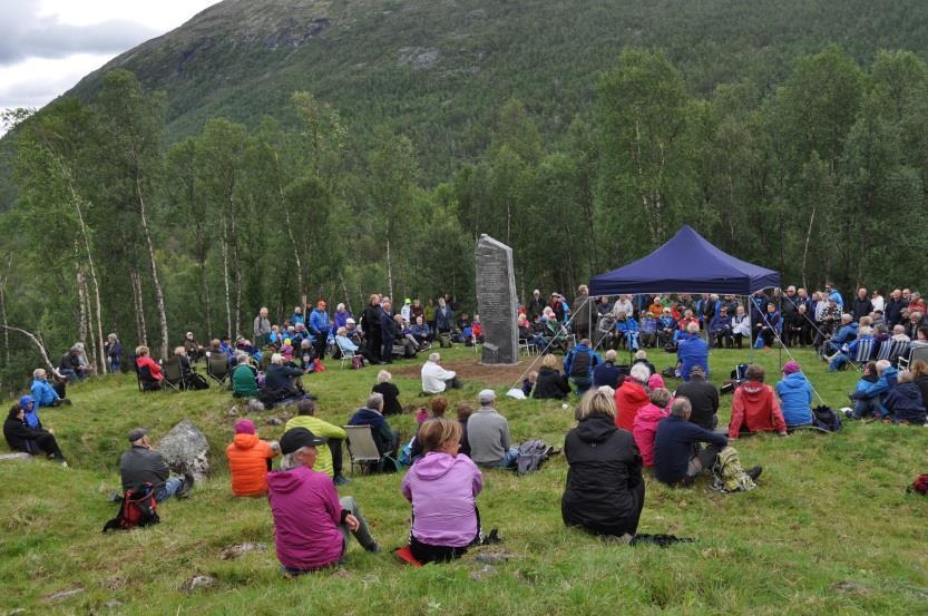 Avduking av minnesmerket «Kabbin», på Kabben i Brøstdalen, 7.