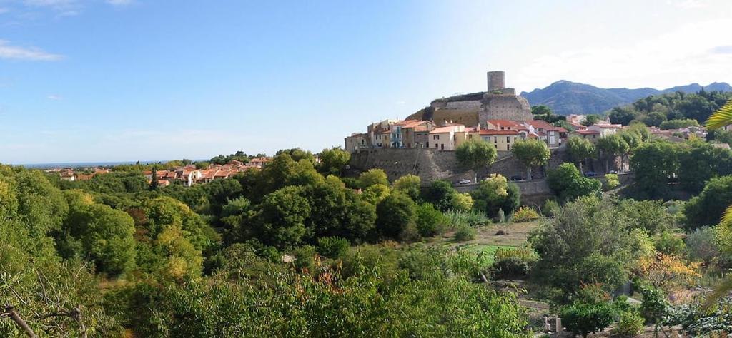 Det historiske sentrum av landsbyen er middelalder og inneholder et gammelt fort eller slott fra slutten av det 11.