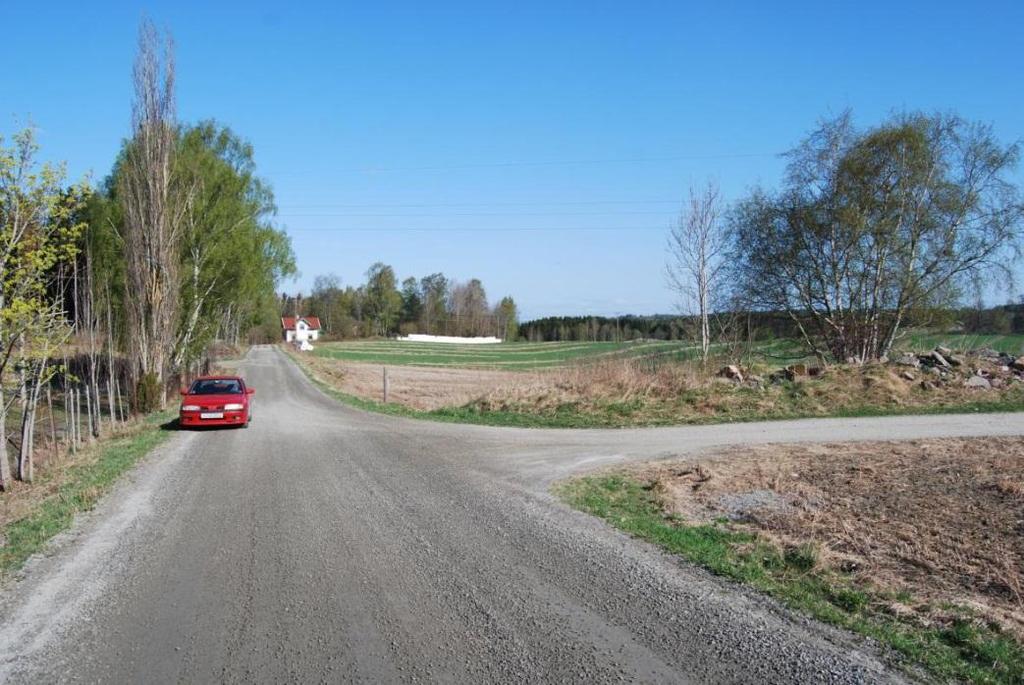 til SHF lagt via Meierikrysset/Kongeveien nord for Ås kirke. Gang- og sykkelvei gjennom Nordskogen for studenter til IHA/NVH. Fortau lang Syverudveien.