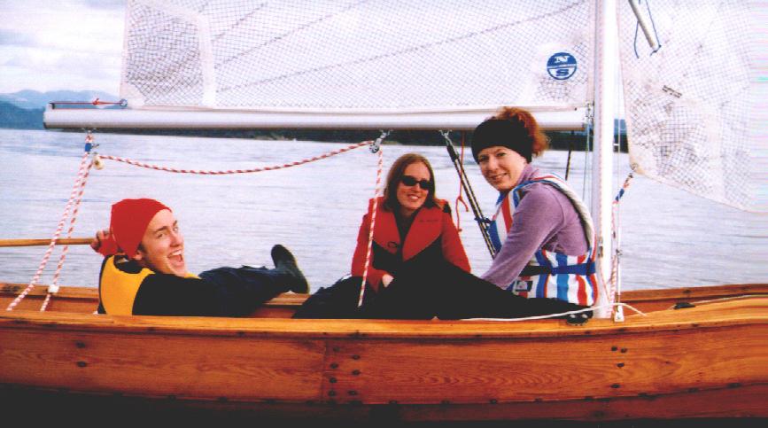 BSI/Seiling har gjort det til tradisjon å dra på 2 helgeturar til Njordstø på Tysnes. Der segla dei Oselvar på utlån frå Båtlaget Njord/Tysnes.