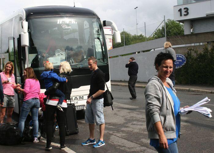 Persontransport Alle fraktes i busser ned til Tjøme (15 busser i 2017) og med båt over