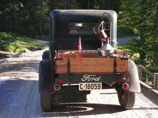 Ford Delivery 1931 Flere av oss har nok møtt denne flotte bilen når vi har vært i Maura en tur. Bilen har lang fartstid her i bygda.