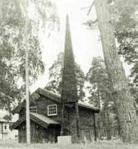 Allerede i 1893 var friluftskirken Furuhald anlagt i skogen på Stormoen ved utnyttelse av en stor grop i terrenget fra siste istid.