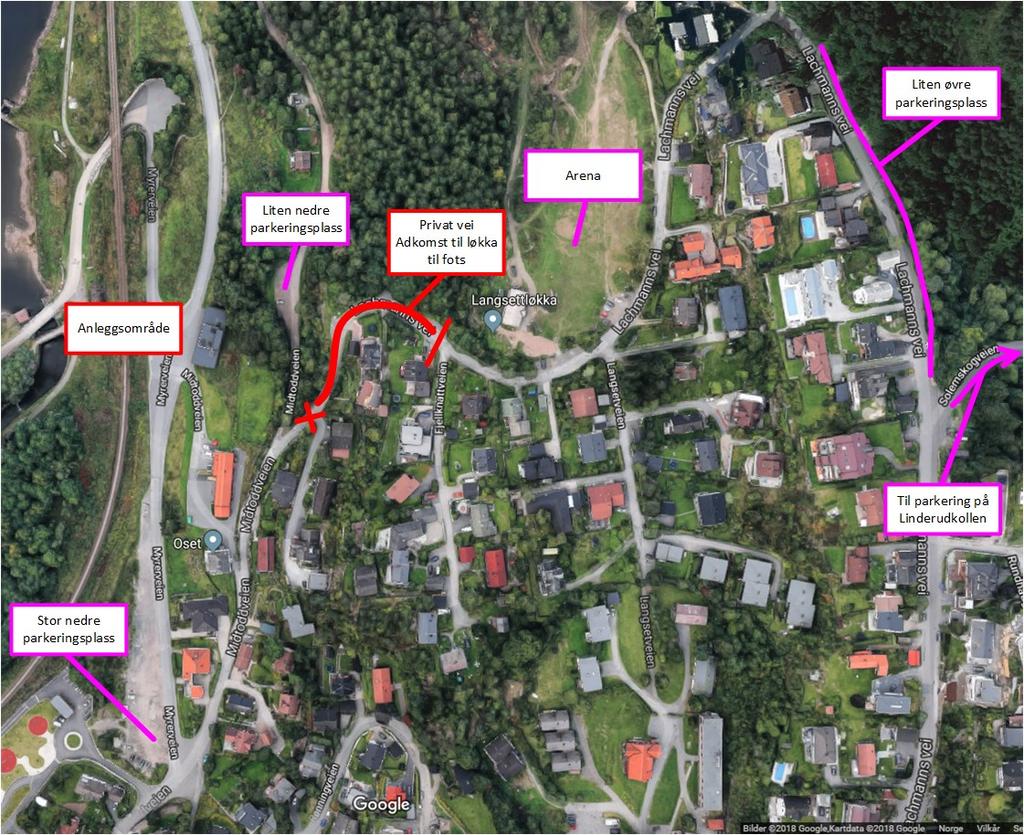 Mange parkeringsplasser på Linderudkollen Det er en veldig stor parkeringsplass på Linderudkollen og det er to mindre parkeringsplasser langs veien dit. Vi selger ikke programbladet der.