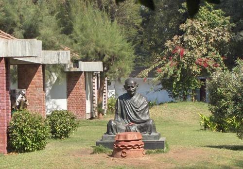 Hathee Singh Jain-tempelet Hathee Singh Jain-temple ligger like utenfor Delhi Gate i den nordlige delen av gamlebyen.