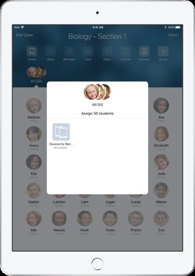 Tilordne elever til delte ipad-enheter. Når Klasserom-appen er konfigurert med MDM for bruk med delt ipad, kan du tilordne bestemte elever til hver ipad.