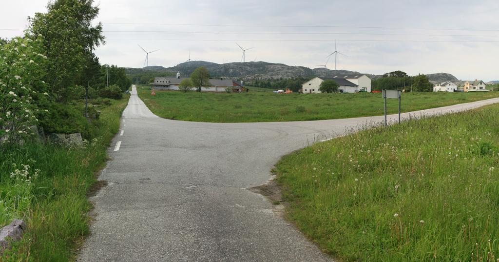 Sandøy vindpark sett fra Sande.
