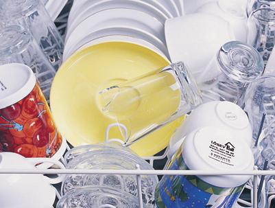 1041 Ripe/brudd på glass Kjøkkenutstyr inneholder aluminium Kjøkkenutstyr som inneholder aluminium skal ikke vaskes i oppvaskmaskiner.