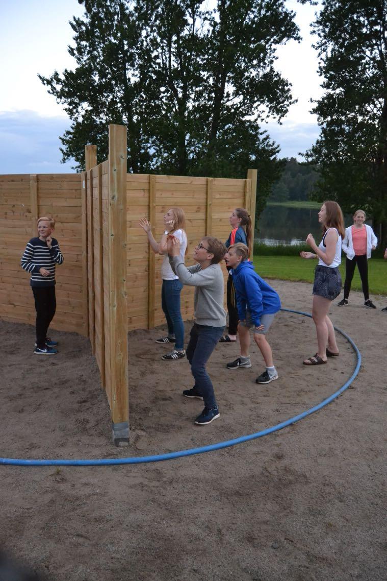 I år kan du velge blant 12 idretter! Nytt av året er «Gravity», en stor innendørs trampolinepark i Larvik. Her kan du hoppe og sprette så mye du orker i 1,5 timer.