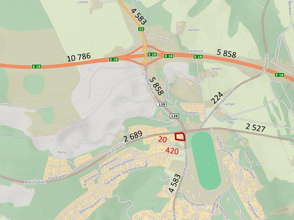 3 Figur 3: ÅDT i veiene i området. Planområdet markert med rødt. Bakgrunnskart: finn.no. I de aller fleste veiene i området er fartsgrensen 50 km/t.
