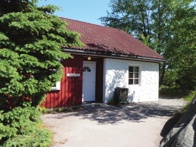 Hytter og hus, innkvartering og fritid Leirstedet har forskjellige internat-bygg med til sammen rundt 230 senger.