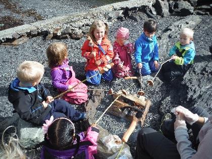 4. natur, miljø og teknologi Barnehagen skal legge til rette for at barna kan få et mangfold av