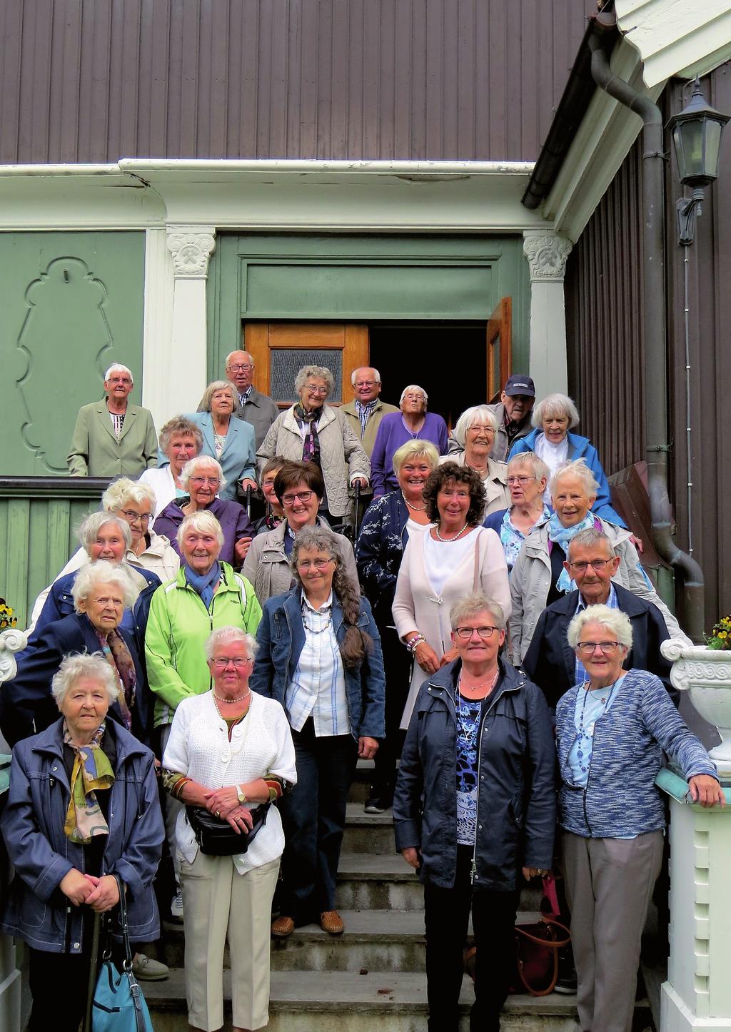 Meldal Returadresse: Løkkenveien 2, 7336 Meldal B menighetsblad 4-2018 67.