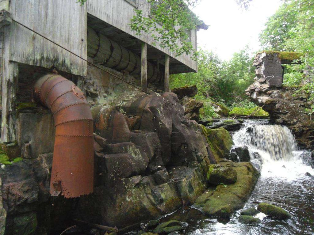 10 Kraftutnyttelse i sidevassdragene I det største av sidevassdragene, Dalselva, ble vannkraften utnyttet mange steder til sagbruk.