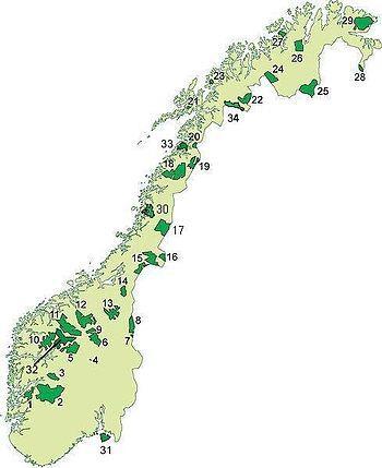 Norge har 46 nasjonalparker: 39 på fastlandet 7 på Svalbard Ca. 7 % av fastlandet i Norge er vernet som nasjonalparker.