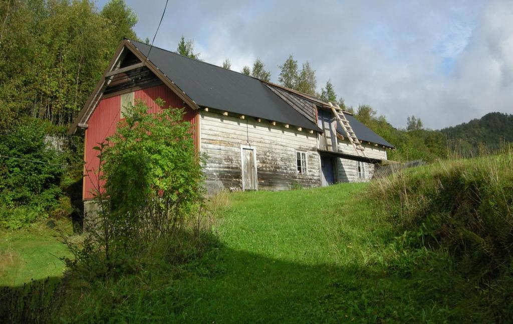 Det har tradisjon for å være svært gammelt.