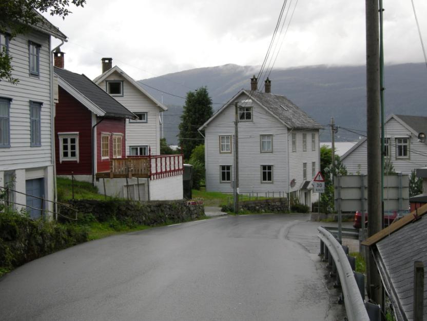 GAMLE HUS DA OG NÅ, 2. OMVERV 1242-009-060,079.