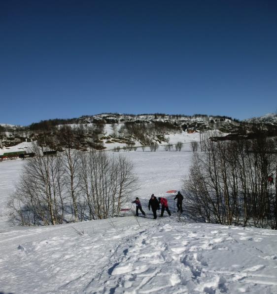 Mål 3: Friluftsliv i alle fag - Å stimulera til aktivitet og glede over natur og miljø - A) Laga årsplanar i naturfag, samfunnsfag, kroppsøving og mat & helse ut frå årstid og faget sin eigenart,