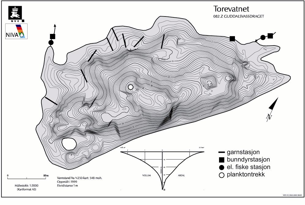 Figur 38. Kart over Torevatnet med markering av prøvetakingsstasjonene. Tabell 24. Morfologiske og hydrologiske data for Torevatnet. Data fra NVE.