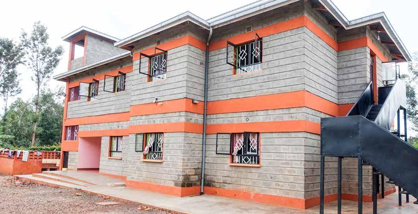 NAPASTAAHEIMEN I KENYA Napastaaheimen i Kiambu Napastaaheimen i Kiambu utenfor Nairobi i Kenya har vært et trygt og godt hjem for mange foreldreløse gutter siden 1994.