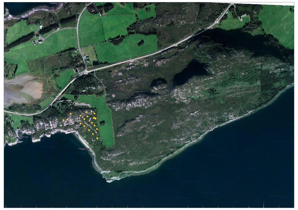 Planområdet Planområdet ligger i utkanten av et større naturområde på Midøyas sydside som en forlengelse av eksisterende boligbebyggelse som ligger langs hovedveien forbi Flesjå.
