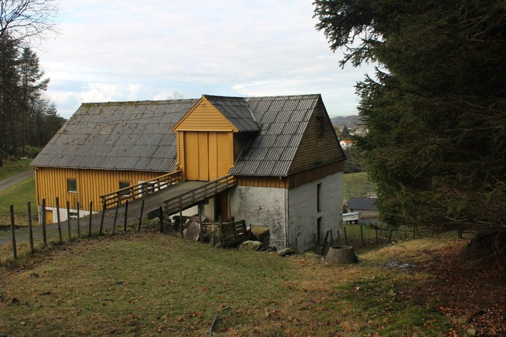 5.4 LØEN GNR/BNR 123/7 Figur 12 Løen på gnr 123, bnr 7.