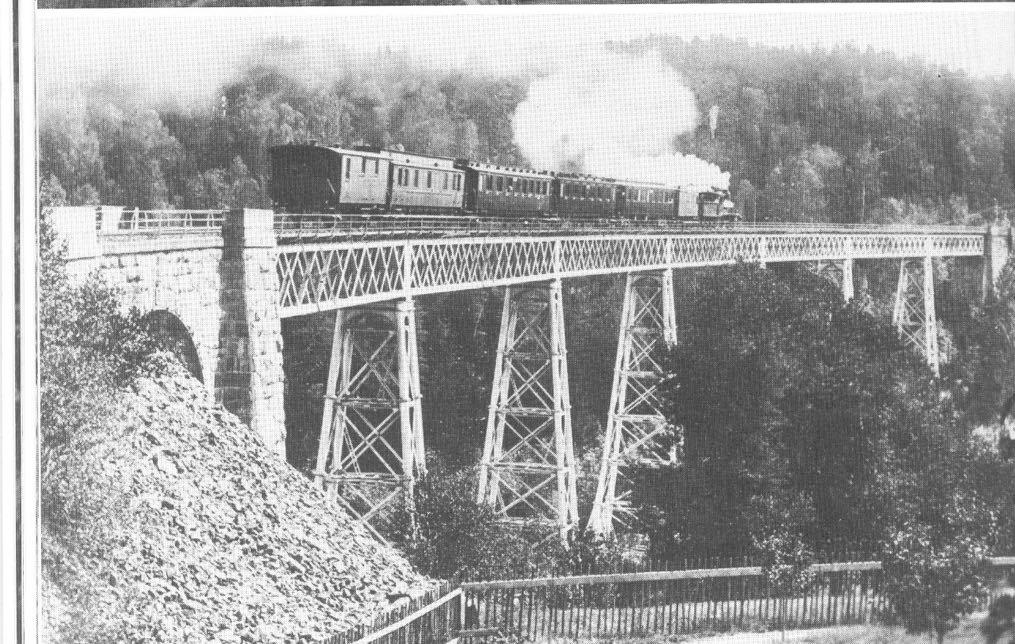 SmaalendstogetifartoverLjansviadukten(Bildefra Fintfolkibrattebakker )