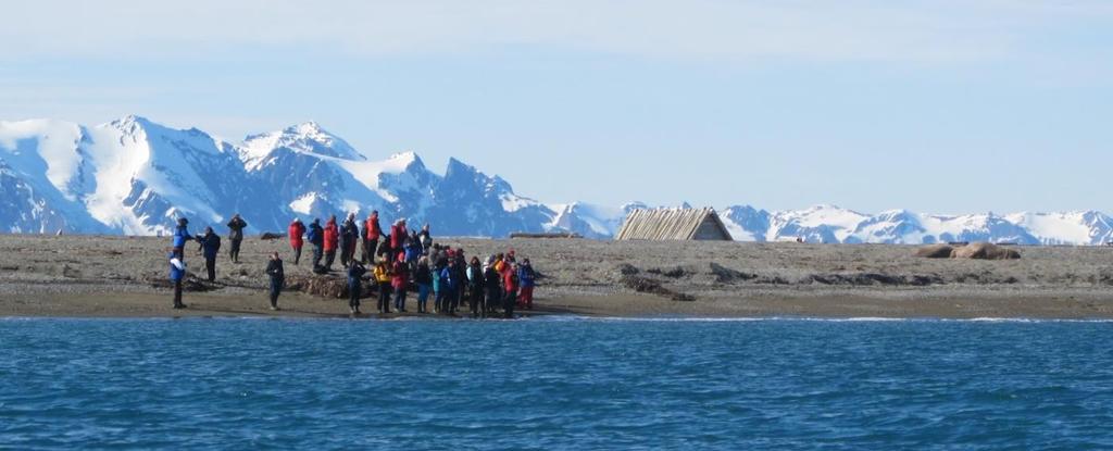 Spitsbergen, samt alle fuglereservatene på Svalbard. Nordvest-Spitsbergen, Forlandet og Sør- Spitsbergen nasjonalparker og dekker ca.