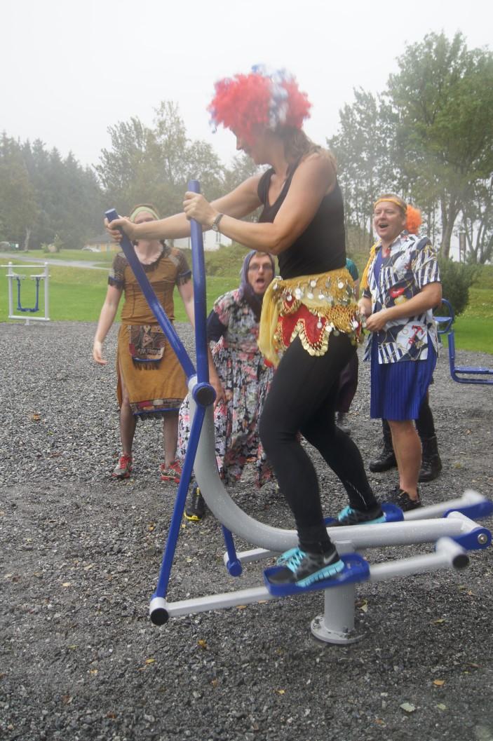 Trening ute i bakke uten krav til annet utstyr enn uteklær/sko. Passer for alle! Velkommen! Kl. 09.30-11.30: Smoothiekurs. Sted: Ørnes skole. Arr. Meløy kommune, kulturenheten.