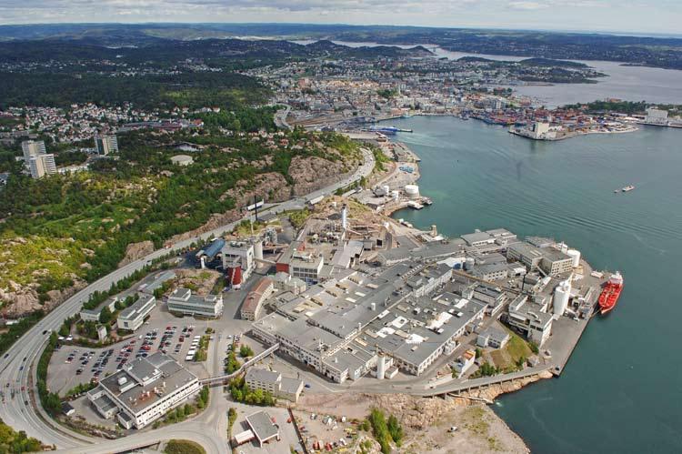 Xstrata Nickel i Kristiansand. Foto: Anders Martinsen 7.8. Næringsområder og arbeidsplasser Lokalisering av næring og arbeidsplasser påvirker reiselengde og valg av reisemiddel.