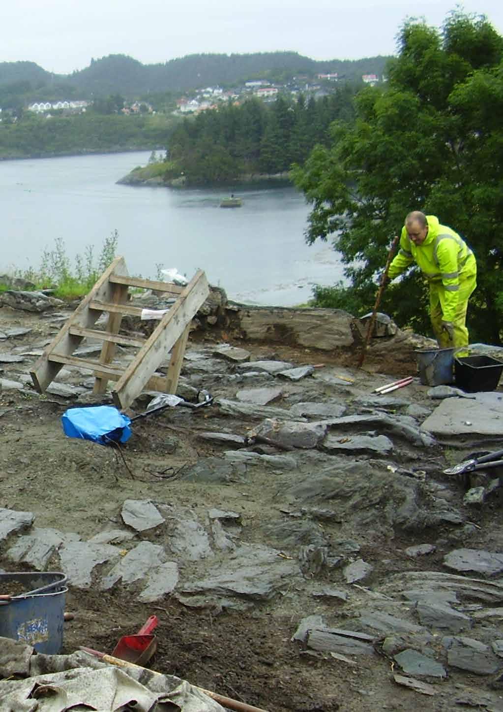 mb Avaldsnes Menighetsblad Side 6: Utgravingene på Avaldsnes Side