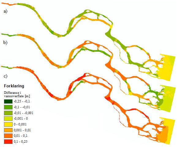 Figur 33: Kartutklippene viser differanse beregnet i vannoverflaten for følsomhetsanalyse av gittercellestørrelser for det store området.