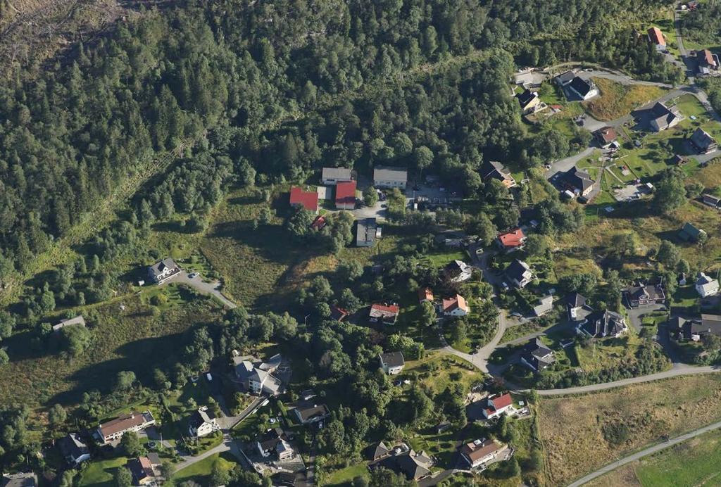 Landskap og topografi Terrenget skår jevnt opp mot