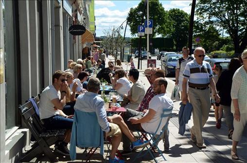 Kort om casene Hamar: Sentrum går dårlig, snuoperasjon må til Politiske engasjement, aktivt samarbeid og