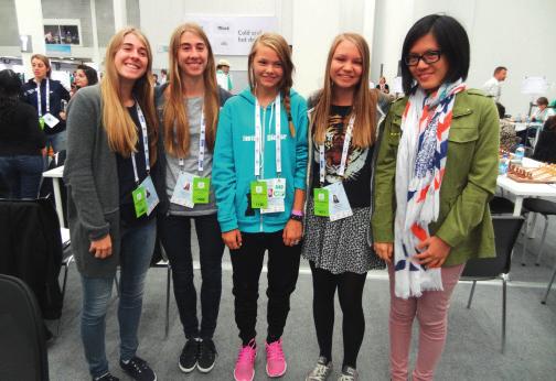 Sjakk-OL på hjemmebane Hanna B. Kyrkjebø (16), Marte B. Kyrkjebø (16), Elise S. Jacobsen (13) og Maud Rødsmoen (17) representerte Norge i sjakk-ol i Tromsø i august.