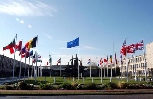 Tendenser i det sivile beredskapsarbeidet Sivilt beredskapsarbeid generelt økt oppmerksomhet i NATO Fokus på