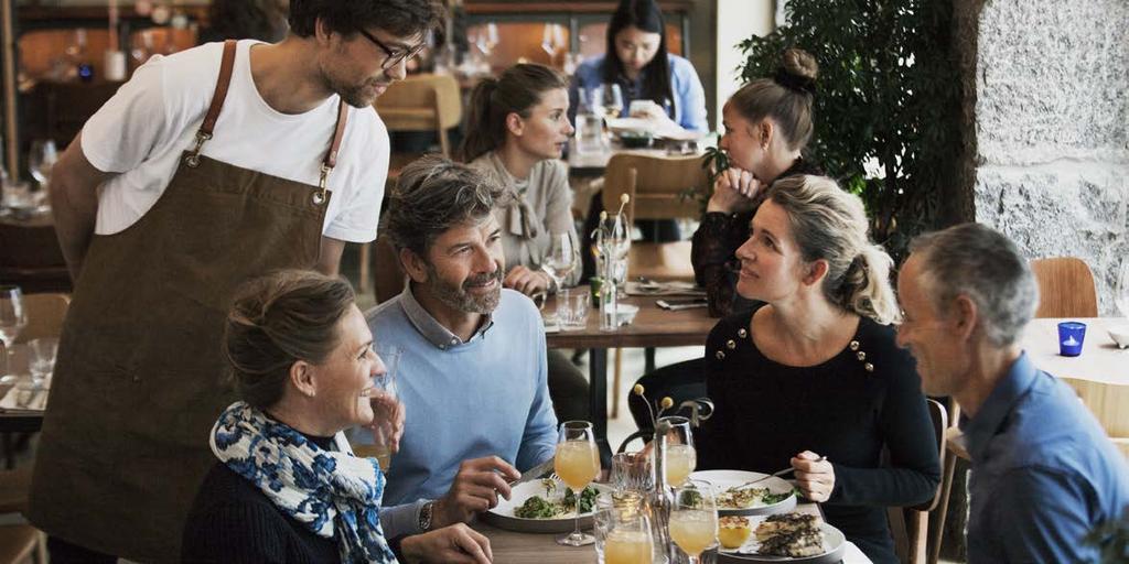 Kom tilbake til situasjonene du før pleide å unngå Er det vanskelig å følge med i samtaler? Kanskje du vet hvordan det føles å sitte ved middagsbordet og slite med å følge samtalen.