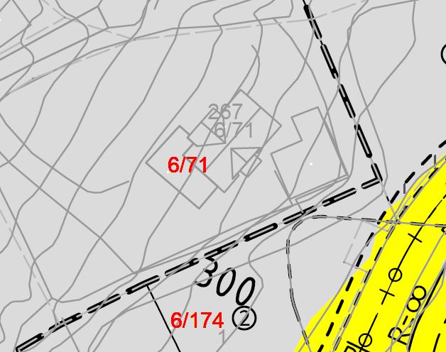 kravene i T-442. Revidert støysonekart indikerer at en ligger under 55 dba ved garasje/ gårdsplass.