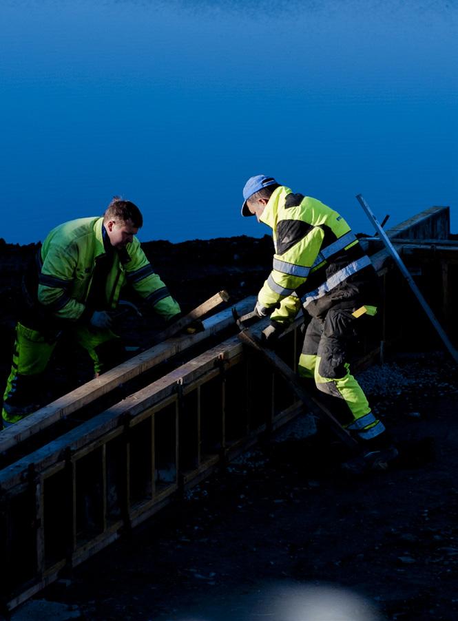 HØY SYNLIGHET Vanntett og pustende metervare (3000/3000).