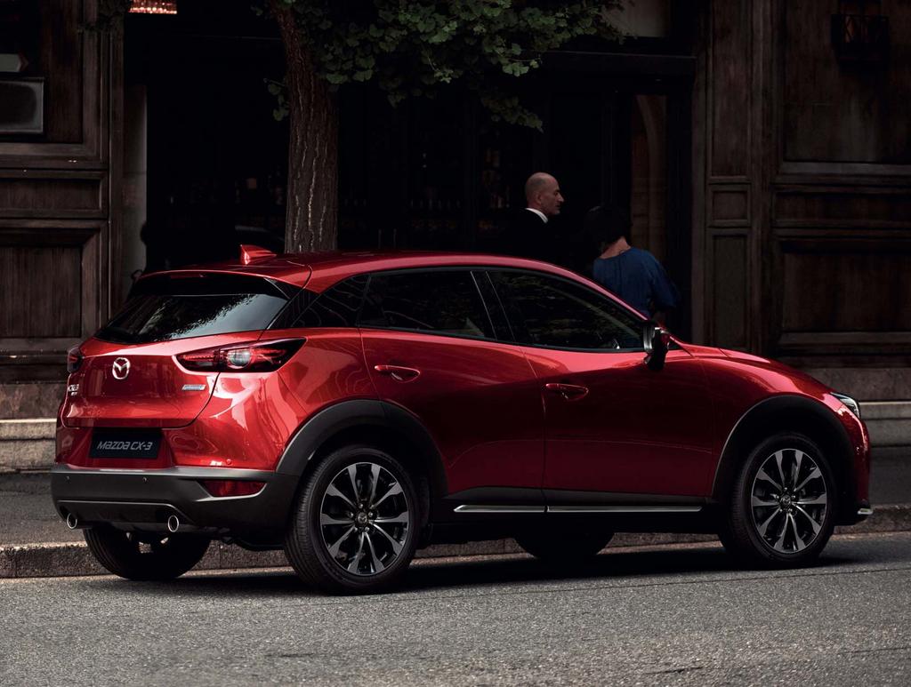 E N E K T E MENNESKESENTRERT INTERIØR K J Ø R E O P P L E V E L S E Mazda CX-3