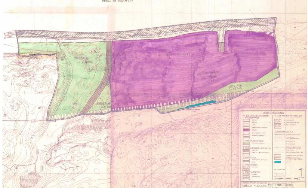 Planområdet grensar til reguleringsplan R-12 «Industriområde, Hollundsdalen» i vest, kor det allereie er eit