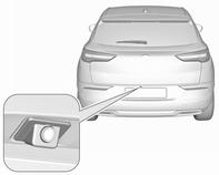 Kjøring og bruk 179 9 Advarsel Ryggekameraet skal ikke erstatte førerens syn. Husk at gjenstander utenfor kameraets og parkeringsradarfølerne synsfelt ikke vises, f.eks.