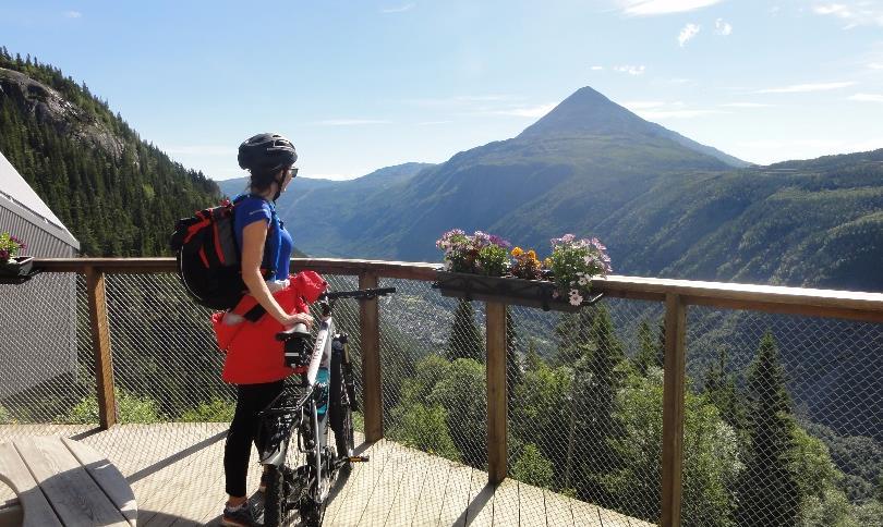 Øke og beholde gjestetilfredsheten for besøkende til Telemark, målt ved