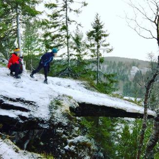 Eksempler på åpne spørsmål Hva skjer hvis? Hva prøver du å finne ut? Har du sett noe slikt før? La oss tenke sammen litt på dette Hvordan vet du det? Hvordan kan vi sjekke at det stemmer?