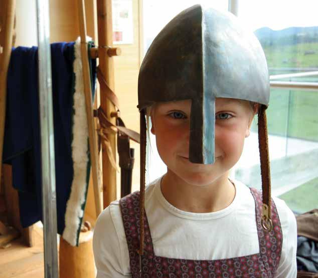 På Avaldsnes kan du være «Viking for en dag» og «Arkeolog for en