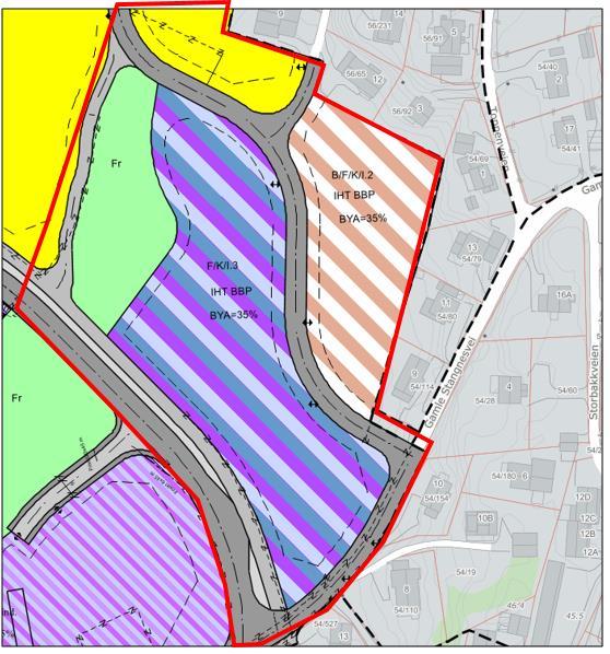 Figur 12. Dagens reguleringsstatus. Rødt omriss markerer planavgrensning på ca 25 da. Tiltaksområdet er begrenset til regulert næringsareal på eiendom 56/822, med samlet areal på 15,7 da.